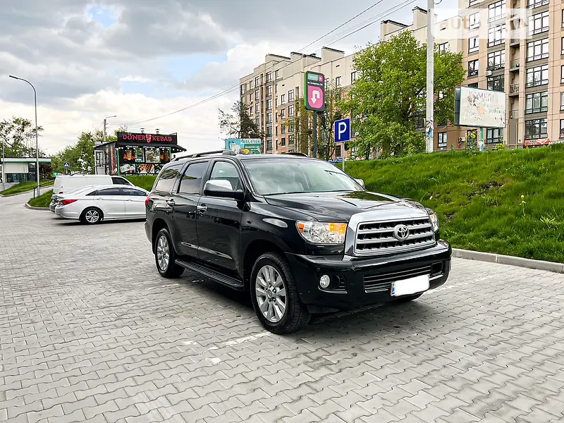 Toyota Sequoia