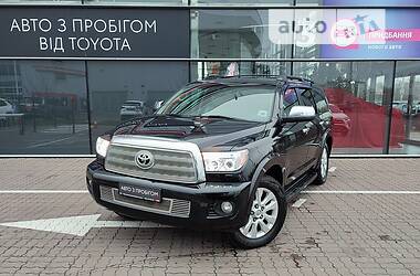 Універсал Toyota Sequoia 2010 в 