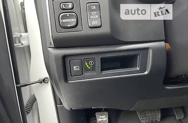Внедорожник / Кроссовер Toyota Sequoia 2019 в 