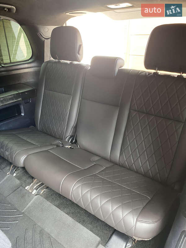 Внедорожник / Кроссовер Toyota Sequoia 2014 в Одессе