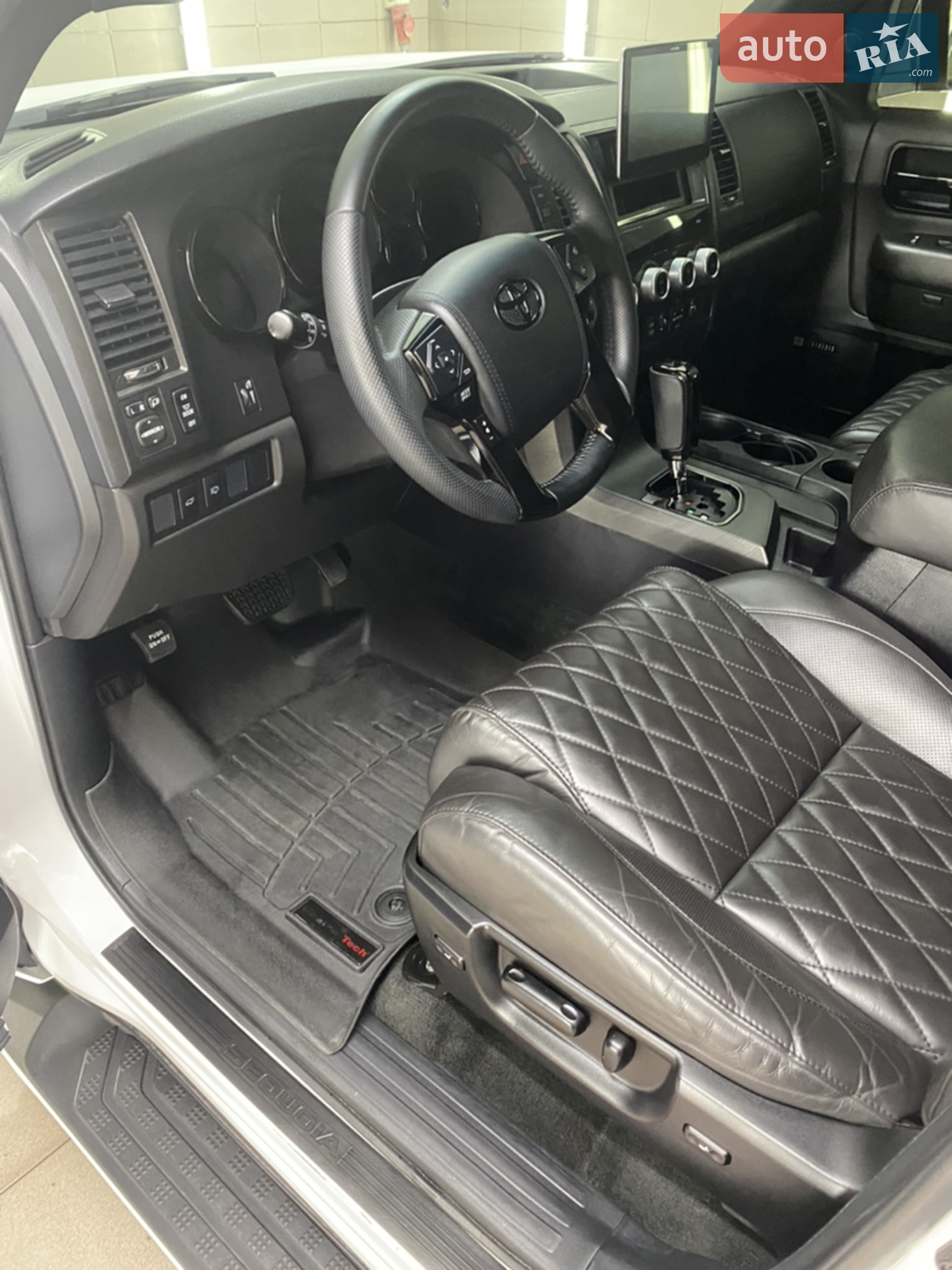 2014 Toyota Sequoia - мініатюра 15