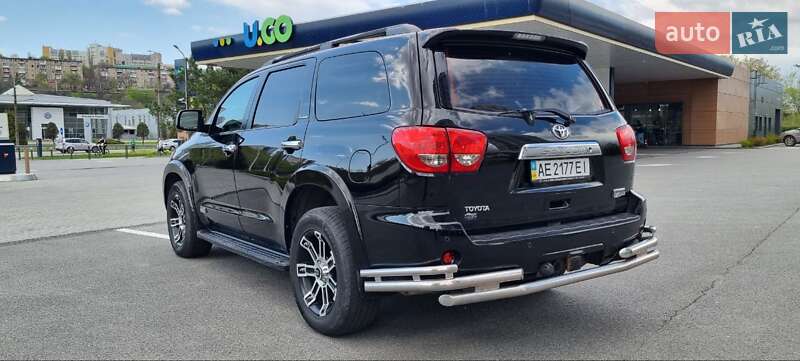 Позашляховик / Кросовер Toyota Sequoia 2008 в Дніпрі