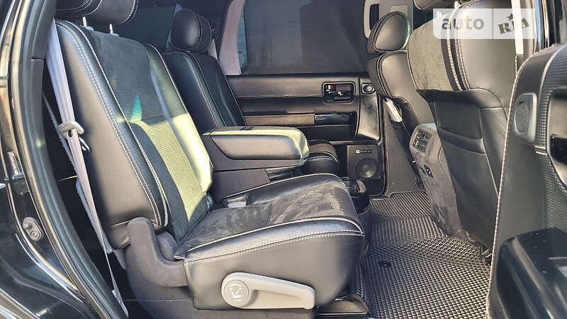 Внедорожник / Кроссовер Toyota Sequoia 2008 в Виннице