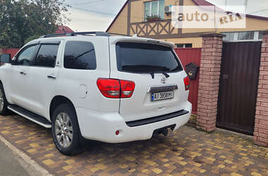 Внедорожник / Кроссовер Toyota Sequoia 2011 в Киеве