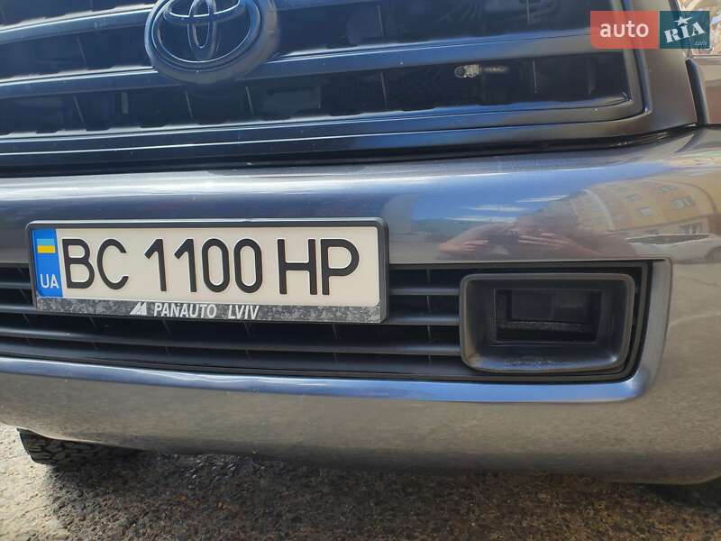Внедорожник / Кроссовер Toyota Sequoia 2017 в Львове