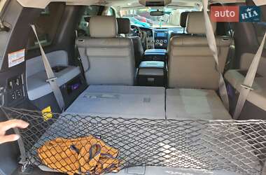 Позашляховик / Кросовер Toyota Sequoia 2017 в Львові