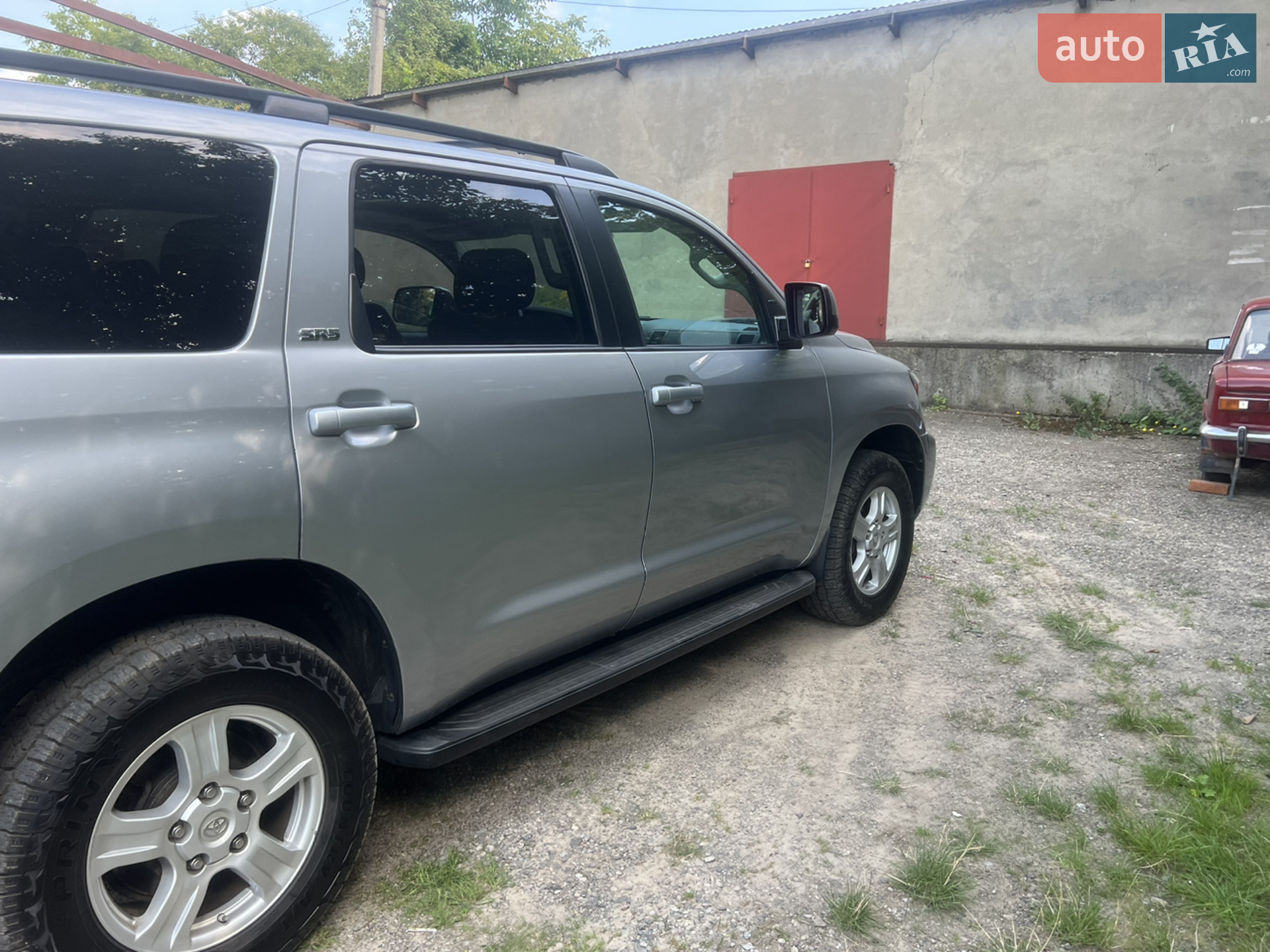 2016 Toyota Sequoia - мініатюра 13