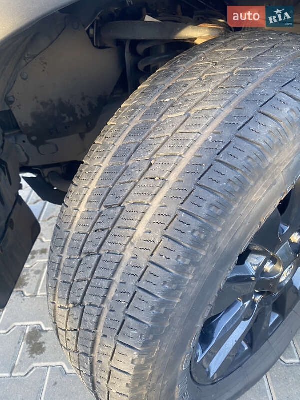 Позашляховик / Кросовер Toyota Sequoia 2017 в Кривому Розі