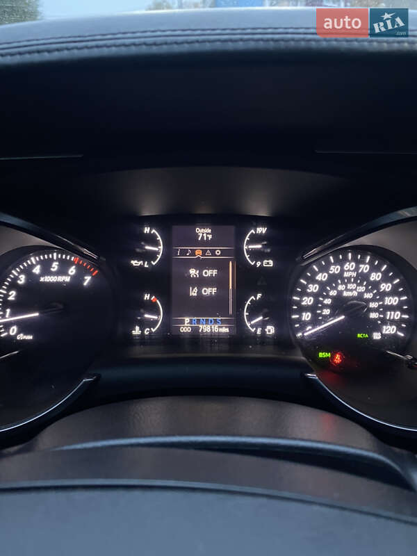 Позашляховик / Кросовер Toyota Sequoia 2017 в Кривому Розі