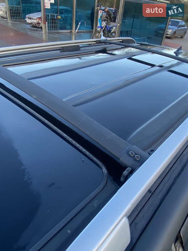 Позашляховик / Кросовер Toyota Sequoia 2017 в Кривому Розі