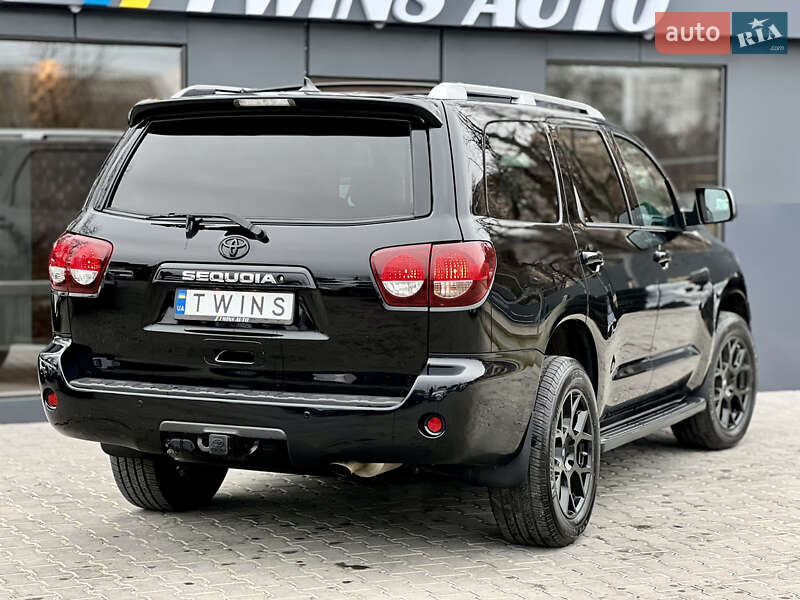 Позашляховик / Кросовер Toyota Sequoia 2018 в Одесі