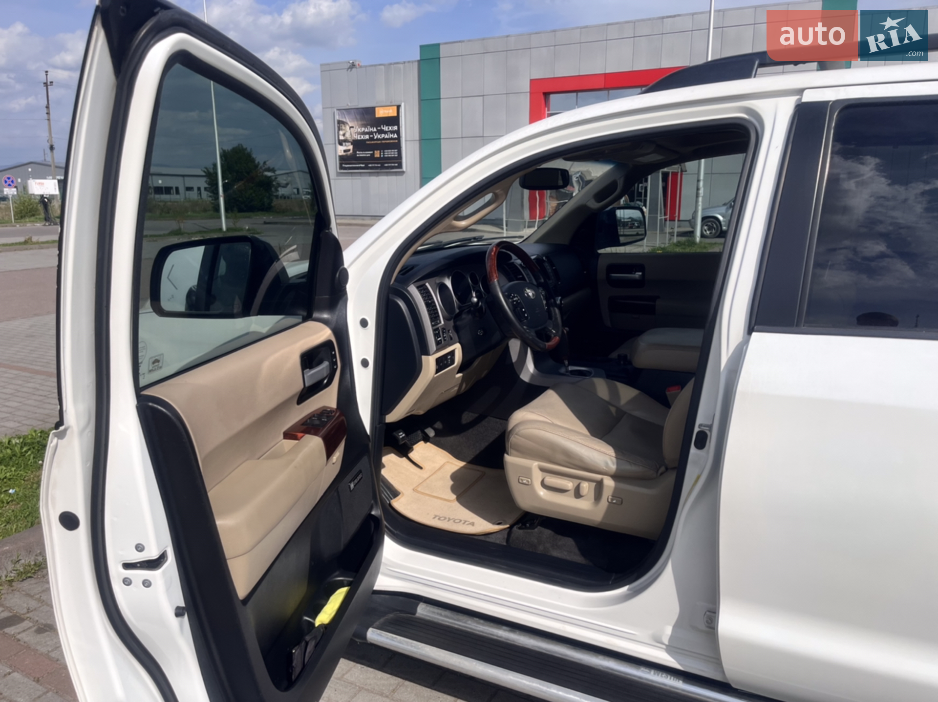 2012 Toyota Sequoia - мініатюра 9