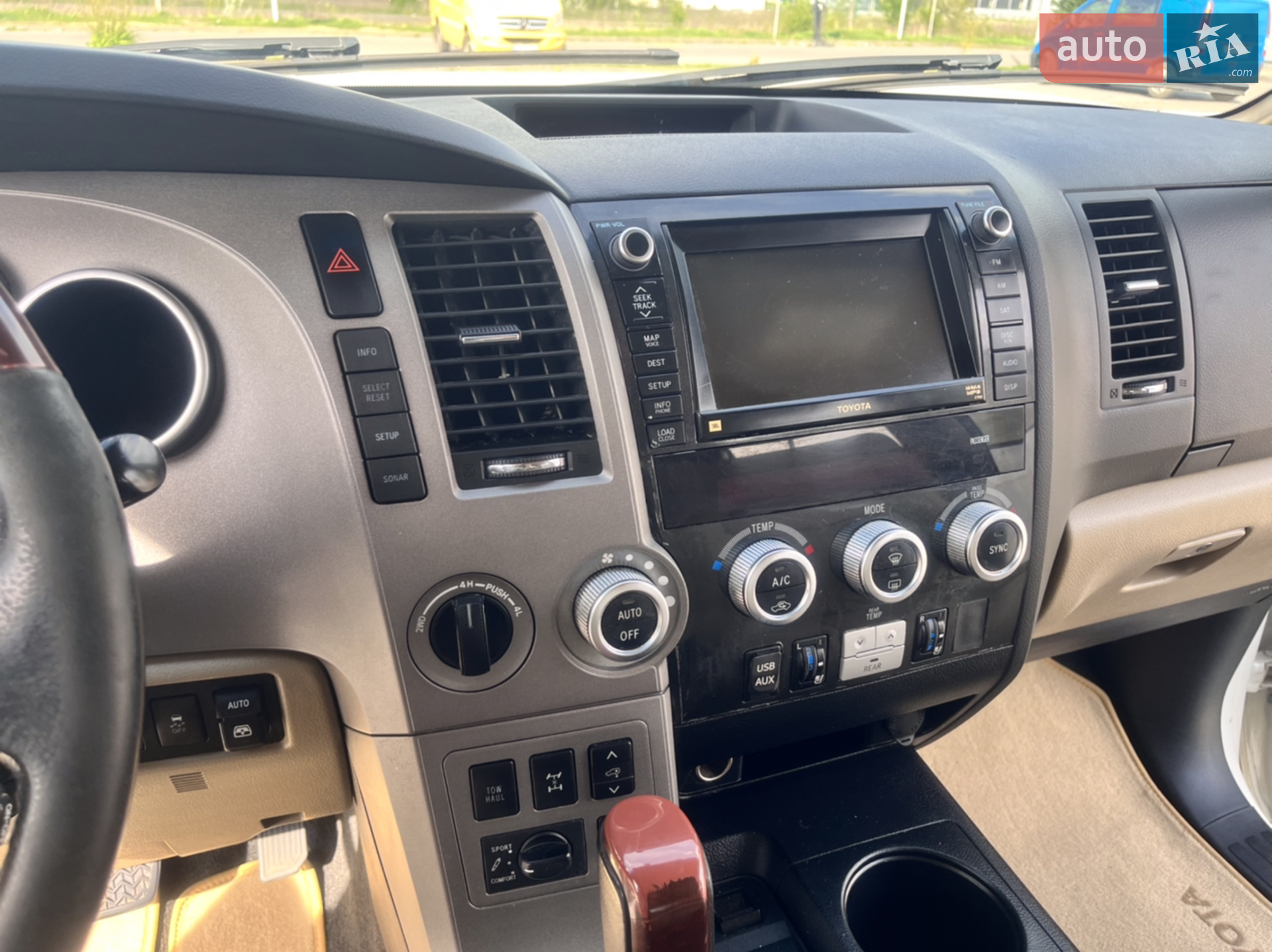 2012 Toyota Sequoia - мініатюра 24
