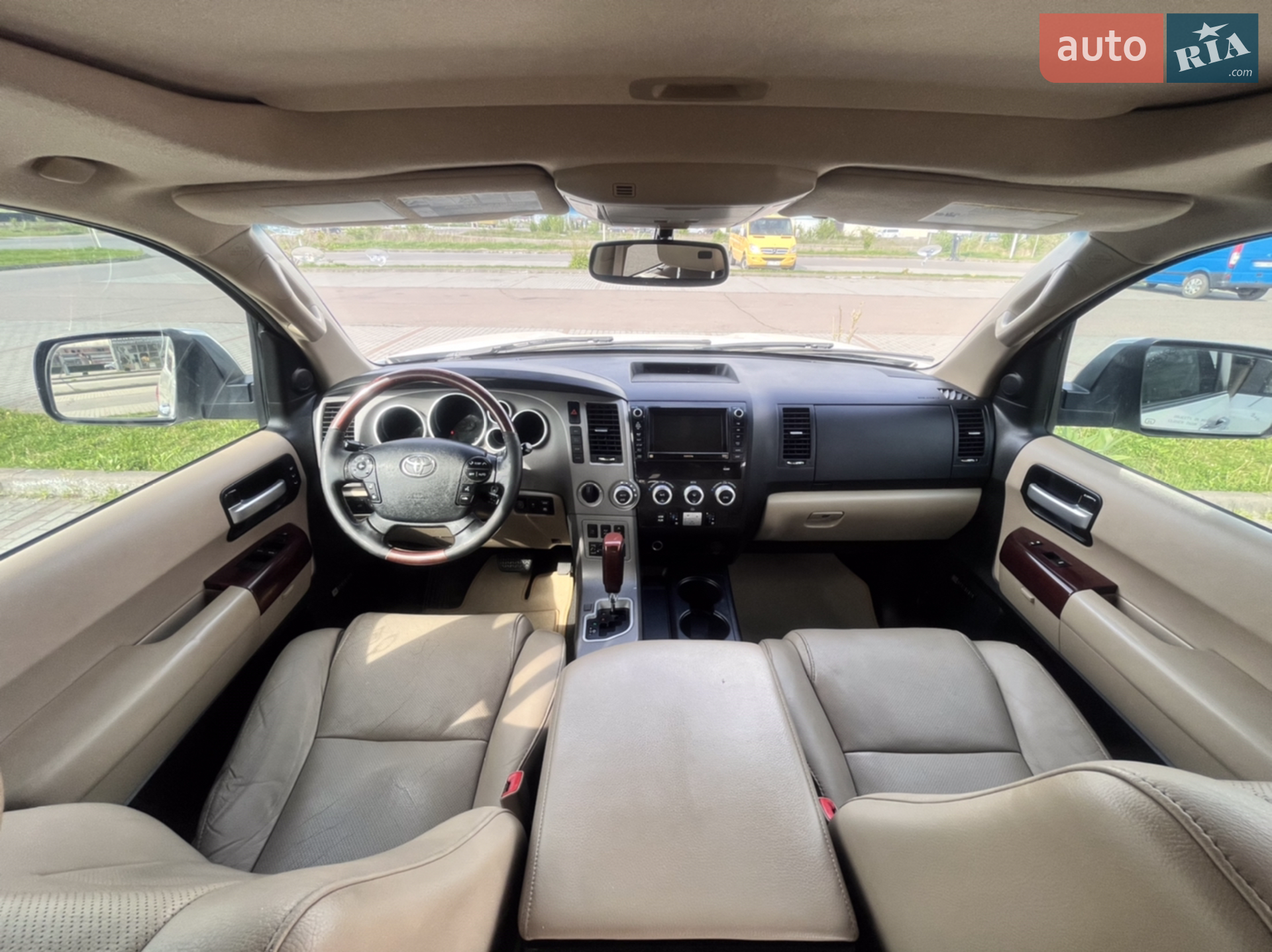 2012 Toyota Sequoia - мініатюра 26