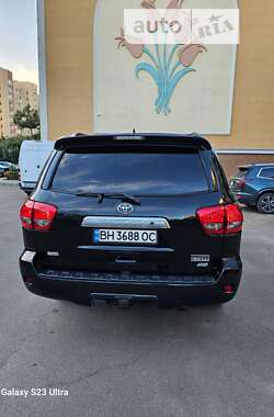 Позашляховик / Кросовер Toyota Sequoia 2013 в Одесі