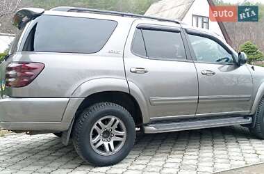 Позашляховик / Кросовер Toyota Sequoia 2004 в 