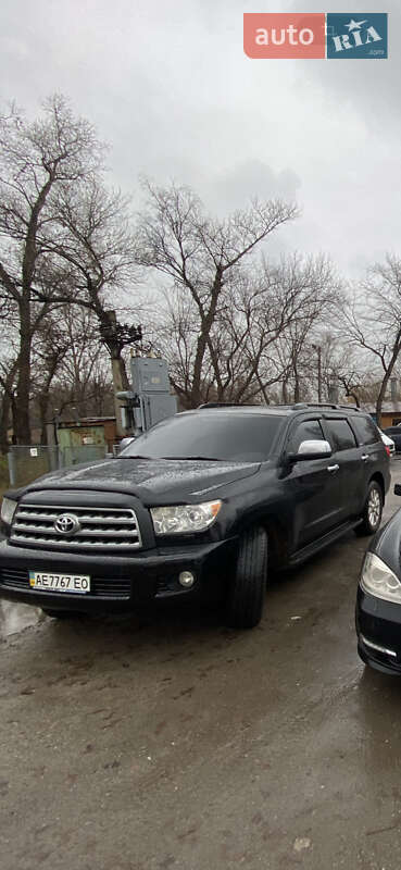 Внедорожник / Кроссовер Toyota Sequoia 2008 в Днепре