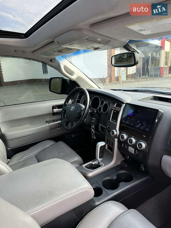 Внедорожник / Кроссовер Toyota Sequoia 2012 в Черновцах фото 18 Внедорожник / Кроссовер Toyota Sequoia 2012 в Черновцах
