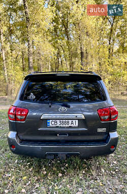 Внедорожник / Кроссовер Toyota Sequoia 2012 в 