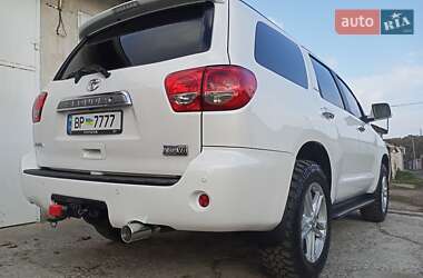 Внедорожник / Кроссовер Toyota Sequoia 2008 в Одессе