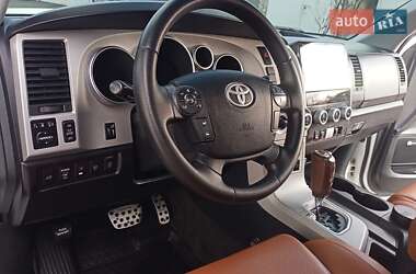 Внедорожник / Кроссовер Toyota Sequoia 2008 в Одессе