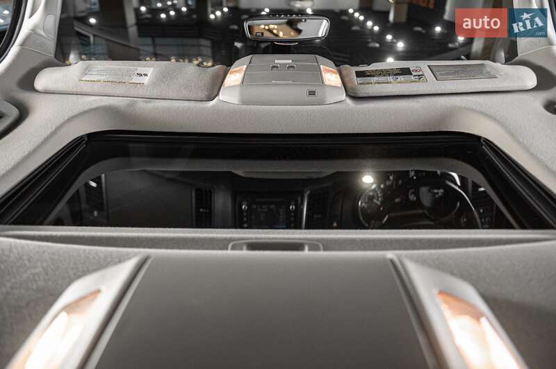 Позашляховик / Кросовер Toyota Sequoia 2018 в Одесі