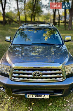 Внедорожник / Кроссовер Toyota Sequoia 2012 в 