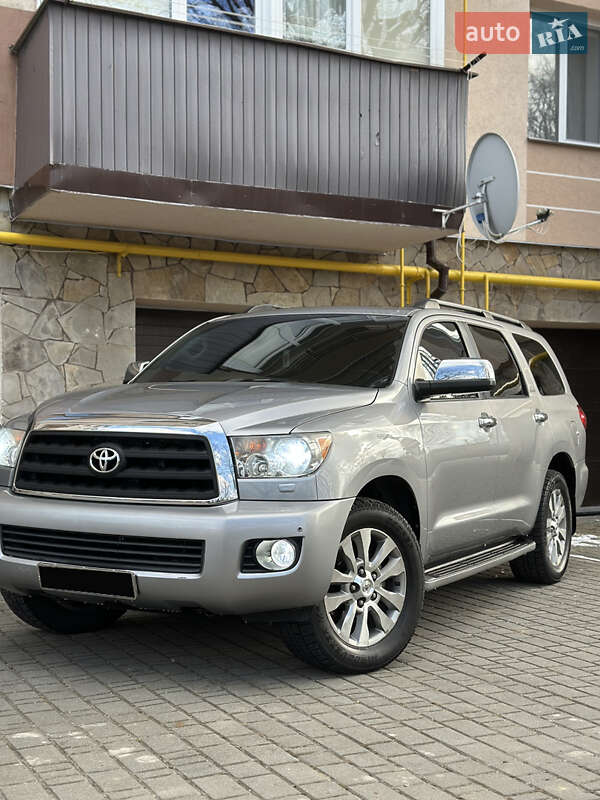 Позашляховик / Кросовер Toyota Sequoia 2009 в Надвірній