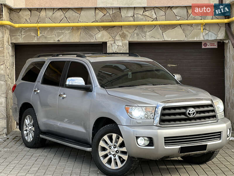 Позашляховик / Кросовер Toyota Sequoia 2009 в Надвірній