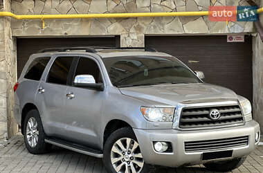 Внедорожник / Кроссовер Toyota Sequoia 2010 в Надворной