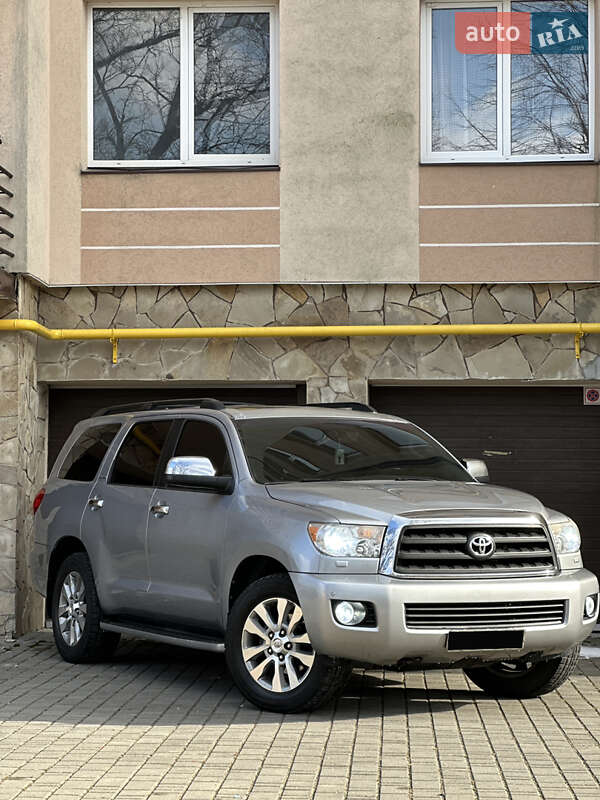 Позашляховик / Кросовер Toyota Sequoia 2009 в Надвірній