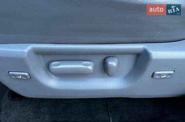 Внедорожник / Кроссовер Toyota Sequoia 2015 в 