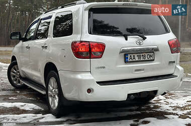 Позашляховик / Кросовер Toyota Sequoia 2015 в Києві