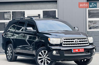 Позашляховик / Кросовер Toyota Sequoia 2013 в Мукачевому