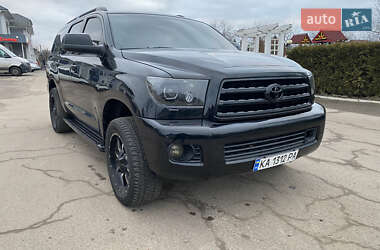 Позашляховик / Кросовер Toyota Sequoia 2012 в Києві