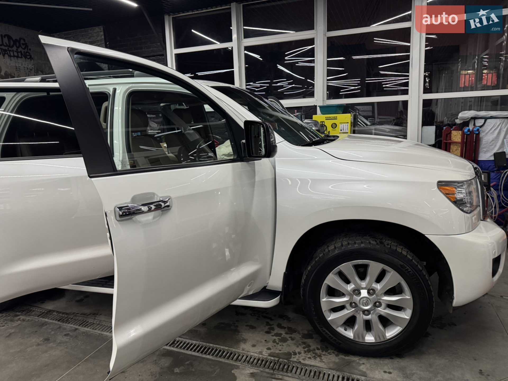 2013 Toyota Sequoia - мініатюра 14