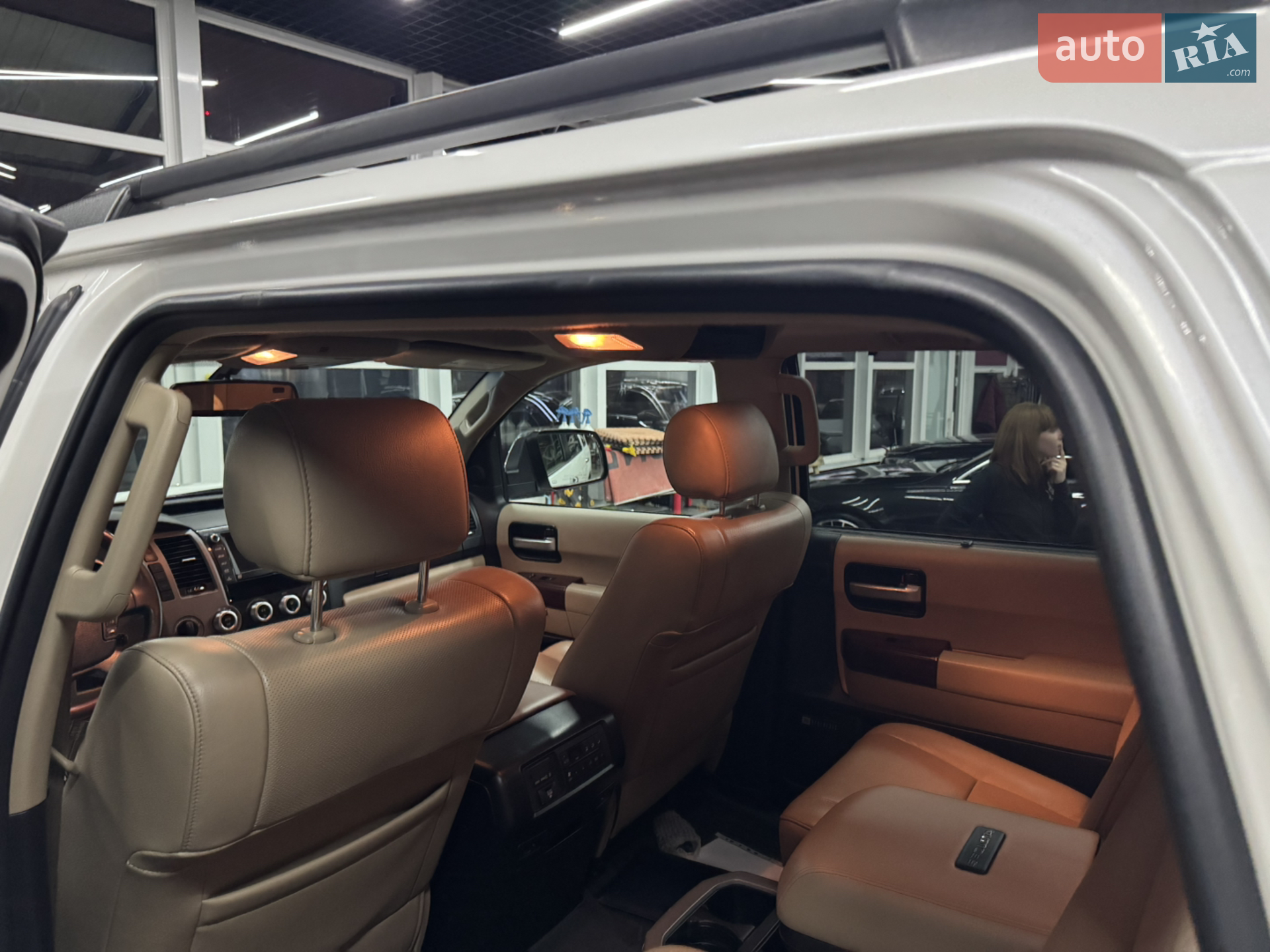 2013 Toyota Sequoia - мініатюра 54
