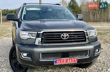 Внедорожник / Кроссовер Toyota Sequoia 2019 в 