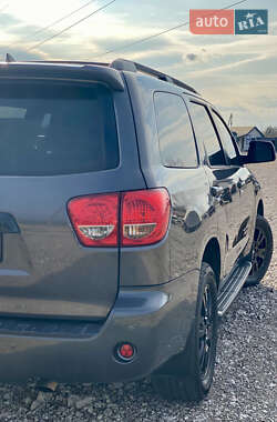 Внедорожник / Кроссовер Toyota Sequoia 2019 в 