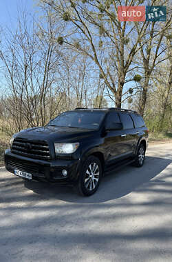 Внедорожник / Кроссовер Toyota Sequoia 2008 в 