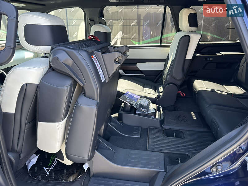 Внедорожник / Кроссовер Toyota Sequoia 2023 в Киеве