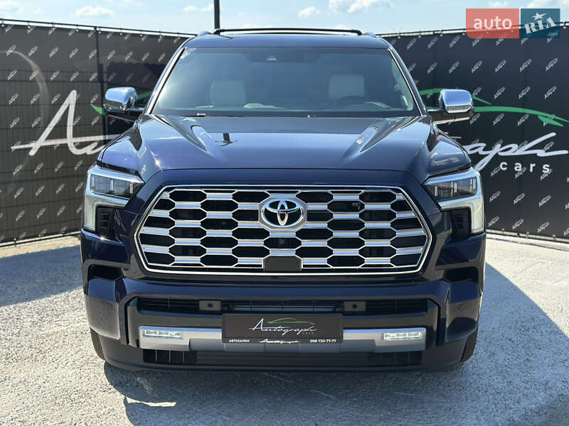 Внедорожник / Кроссовер Toyota Sequoia 2023 в Киеве