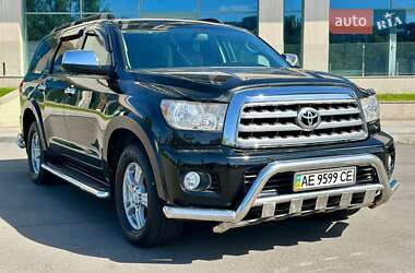 Внедорожник / Кроссовер Toyota Sequoia 2008 в Днепре