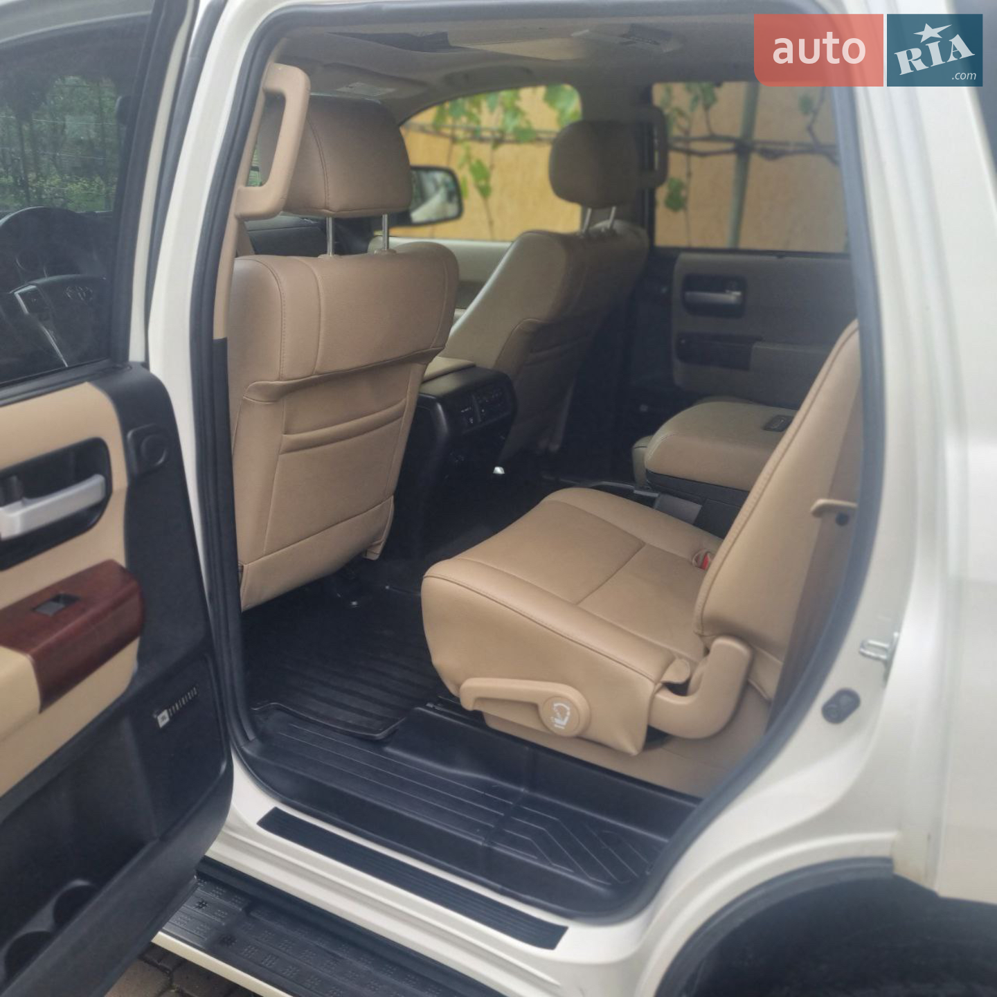 2014 Toyota Sequoia - мініатюра 4