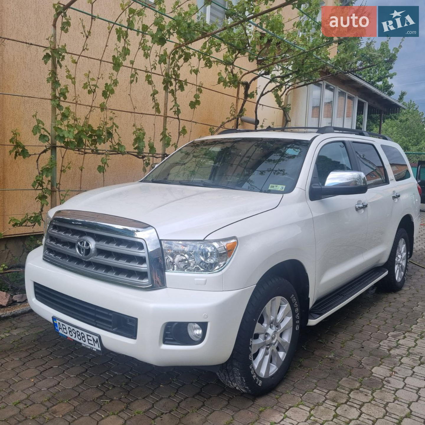 2014 Toyota Sequoia - мініатюра 3