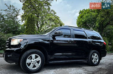 Позашляховик / Кросовер Toyota Sequoia 2008 в 