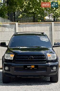Внедорожник / Кроссовер Toyota Sequoia 2008 в 
