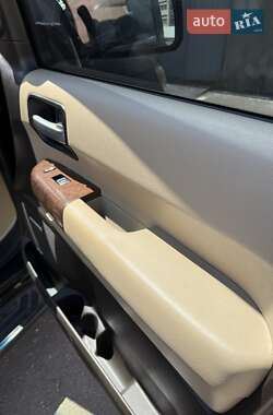 Позашляховик / Кросовер Toyota Sequoia 2010 в 