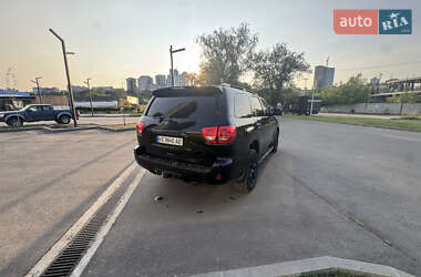 Внедорожник / Кроссовер Toyota Sequoia 2017 в 