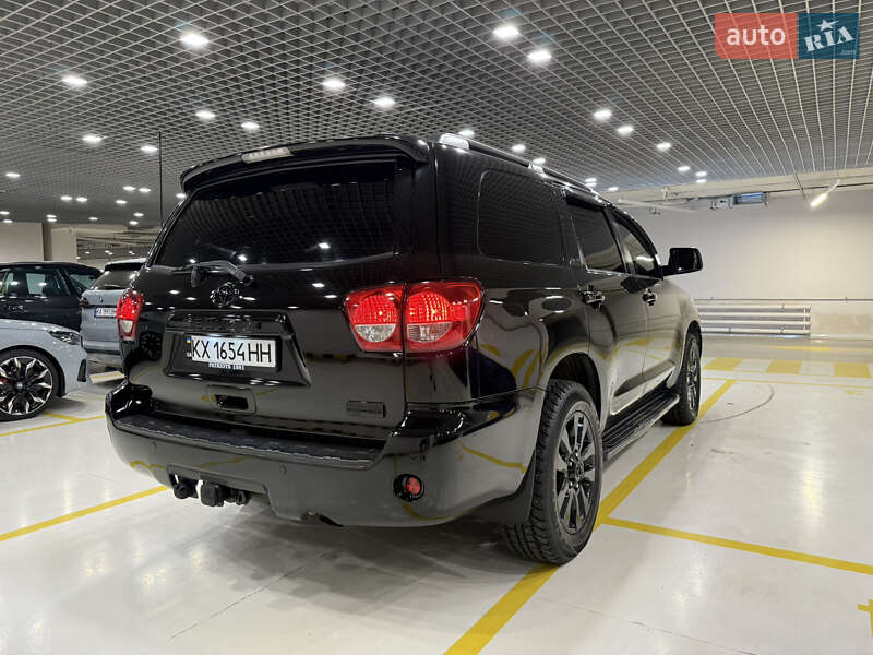 Внедорожник / Кроссовер Toyota Sequoia 2008 в Киеве